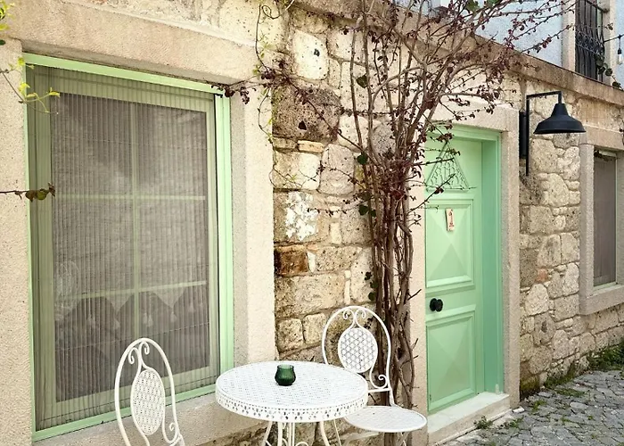 Sadele Hacimemis * Çeşme